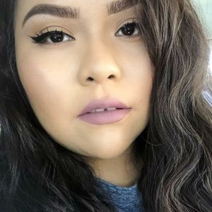 Meet your Posher, Correna